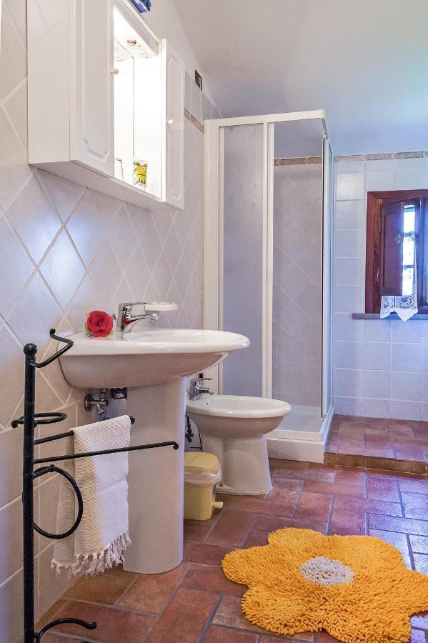 La Casanuova Villa Lajatico Buitenkant foto