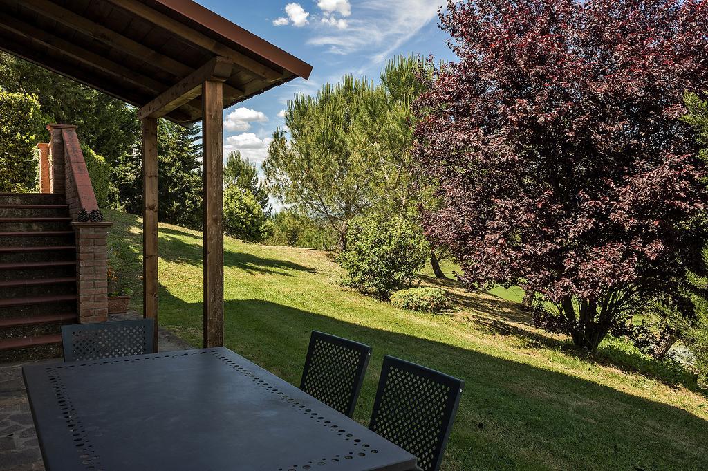 La Casanuova Villa Lajatico Buitenkant foto