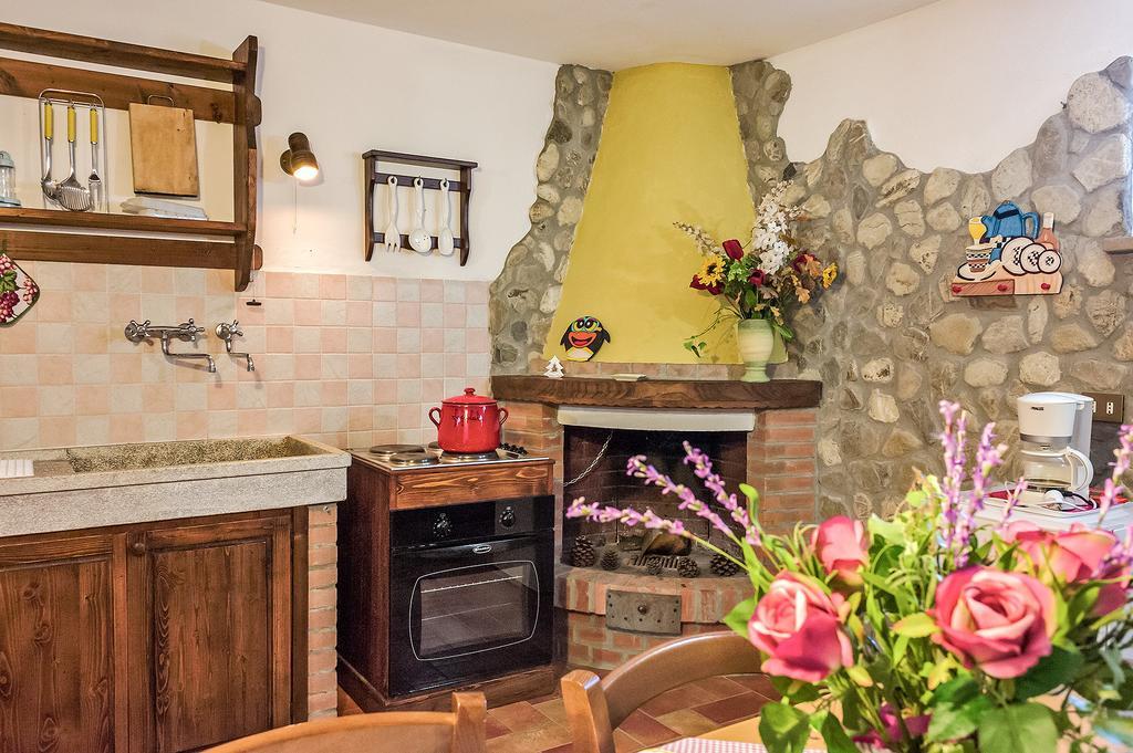 La Casanuova Villa Lajatico Kamer foto
